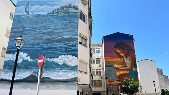 Dos de los murales creados en El Boquetillo.