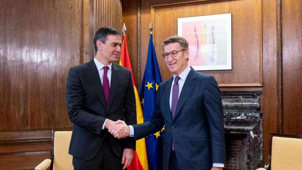 Sánchez y Feijóo acuerda una reforma exprés del articulo 49 de la Constitución.