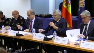 El ministro, esta tarde durante la reunión del Consejo de la Policía.