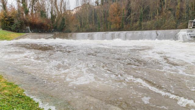 Desbordamiento del Río Eresma a su paso por Segovia y en la presa del Pontón Alto