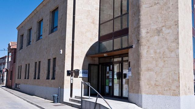 Uno de los edificios municipales que presta servicio a los vecinos en la provincia de Valladolid