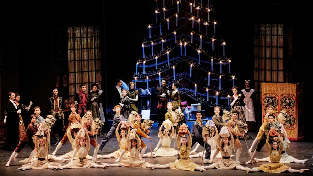 'El Cascanueces' de Nuréyev en el Palais Garnier, en 1985. Foto: Agathe Poupeney