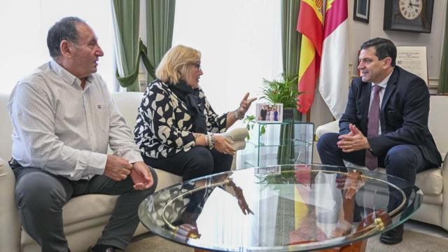 Encuentro en la Diputación con motivo del maratón de donación de sangre. Foto: Diputación de Ciudad Real.