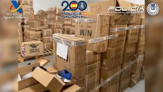 Material intervenido por la Policía Municipal, Policía Nacional y Vigilancia Aduanera.