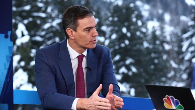 Pedro Sánchez, presidente del Gobierno, durante una de las entrevistas concedidas en el Foro de Davos.
