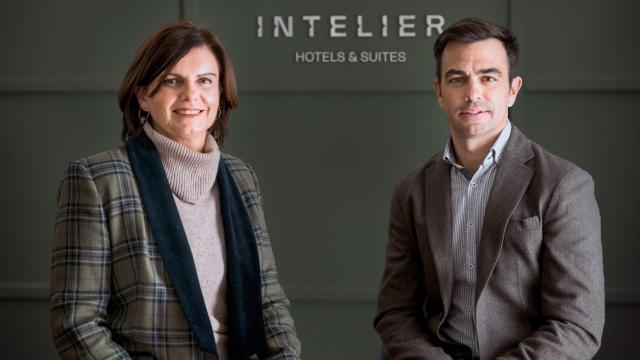 Myriam Gimeno, consejera delegada de Grupo Intur; e Iker Llano, director general de la cadena. EE