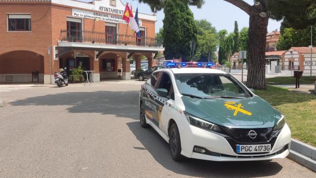 Un vehículo de la Guardia Civil en Azuqueca de Henares (Guadalajara).