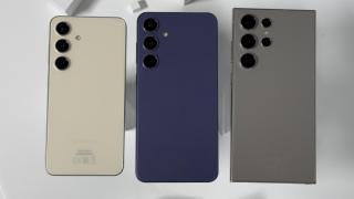 (Izq.-Der.) Samsung Galaxy S24, S24+ y S24 Ultra