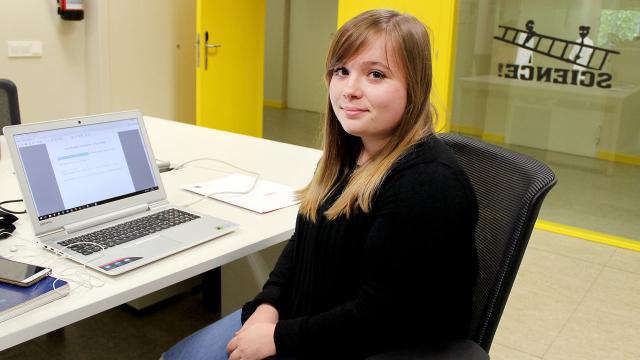 La doctora e ingeniera informática, Andrea Cascallar, el día que comenzó la tesis en el CiTIUS.