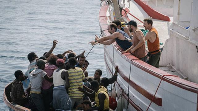 Fotograma de la miniserie 'La ley del mar'.