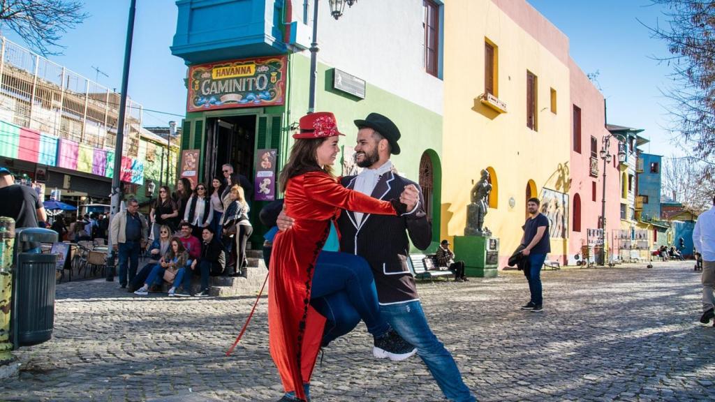 El tango es el modo de expresión musical más popular de los porteños.