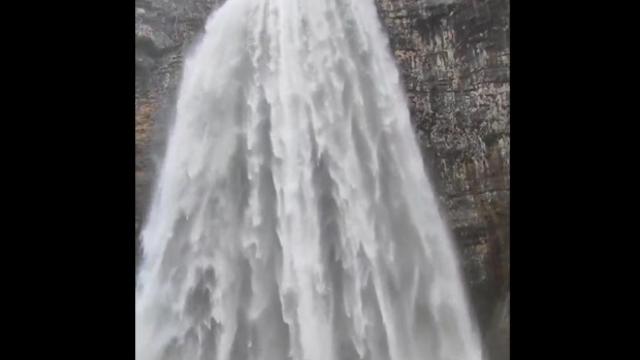 Cascada en el nacimiento del Río Mundo: Captura de MeteoHellin