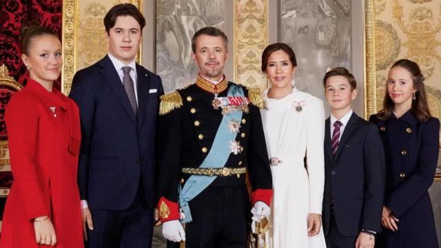 Los Reyes y sus hijos.