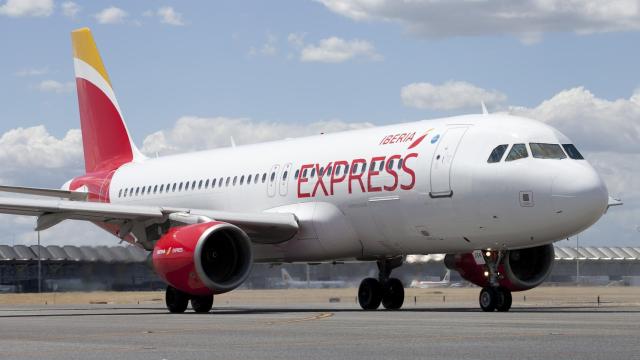 Avión de Iberia Express.