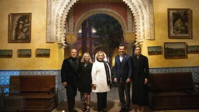 Imagen de la fiesta en el palacio de Dueñas compartida por Juan Manuel Moreno Bonilla.