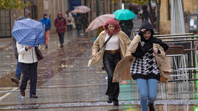 Lluvia y rachas de viento en Soria.