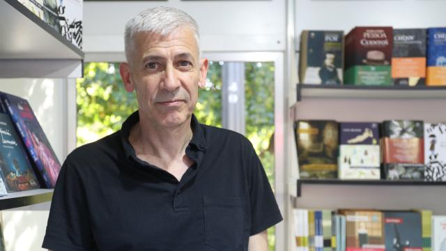 José Ovejero en la Feria del Libro de Madrid. Foto: Sergio Cadierno