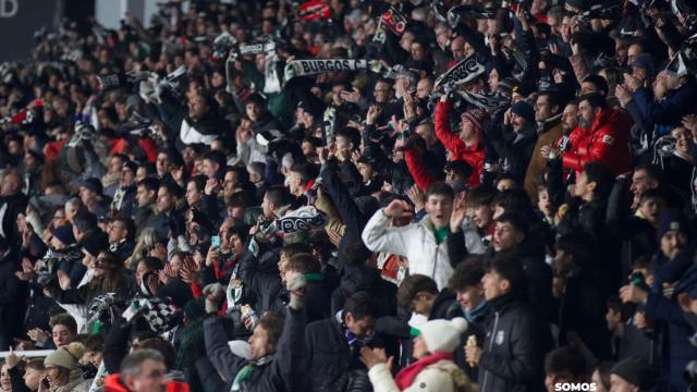 Imagen de la afición del Burgos CF durante un partido