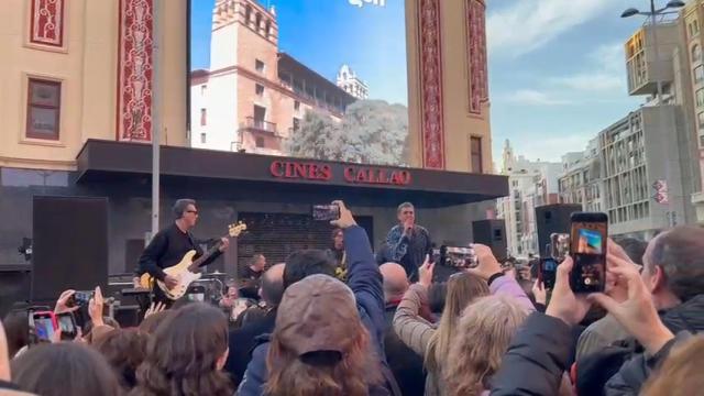 Vídeo de la actuación de Danza Invisible en la plaza Callao, en Madrid.