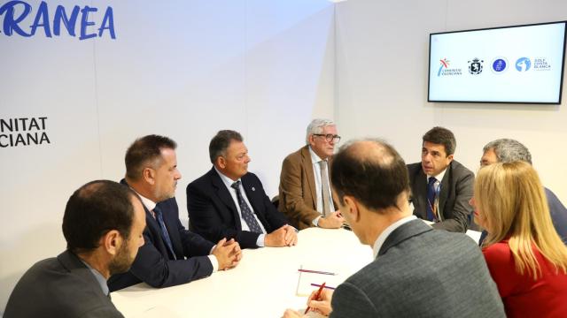 Carlos Mazón en la reunión con los representantes del sector de la Federación.