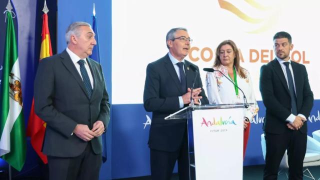 Francisco Salado en un momento de la presentación en Fitur.