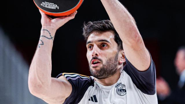 Campazzo, durante el calentamiento con el Real Madrid.