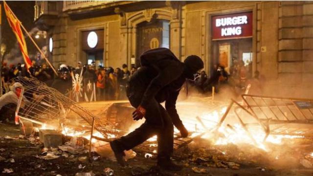 Disturbios en Barcelona el 18 de octubre de 2019./