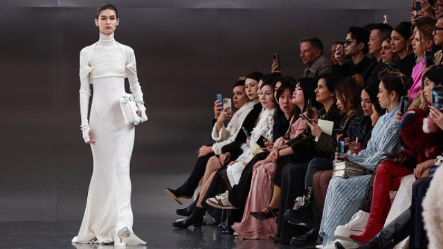 Desfile  Gaurav Gupta