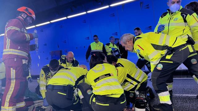 Muere un joven de 28 años y una mujer de 39 resulta herida en un accidente de moto en la M-30