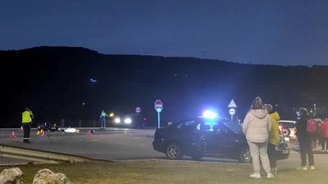 Imagen del accidente entre un coche y una moto en La Robla, León