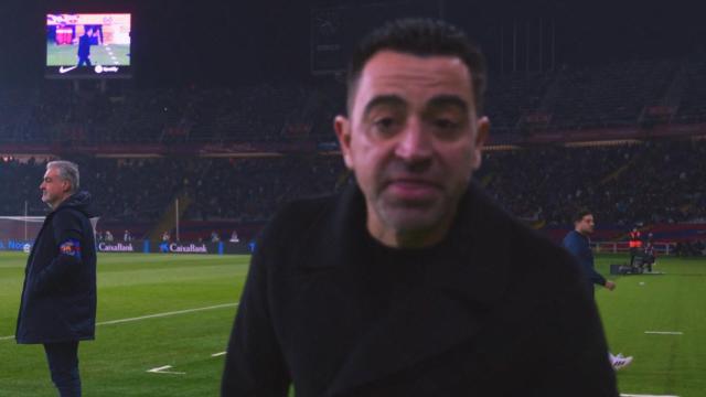 Enfado de Xavi tras el penalti anulado