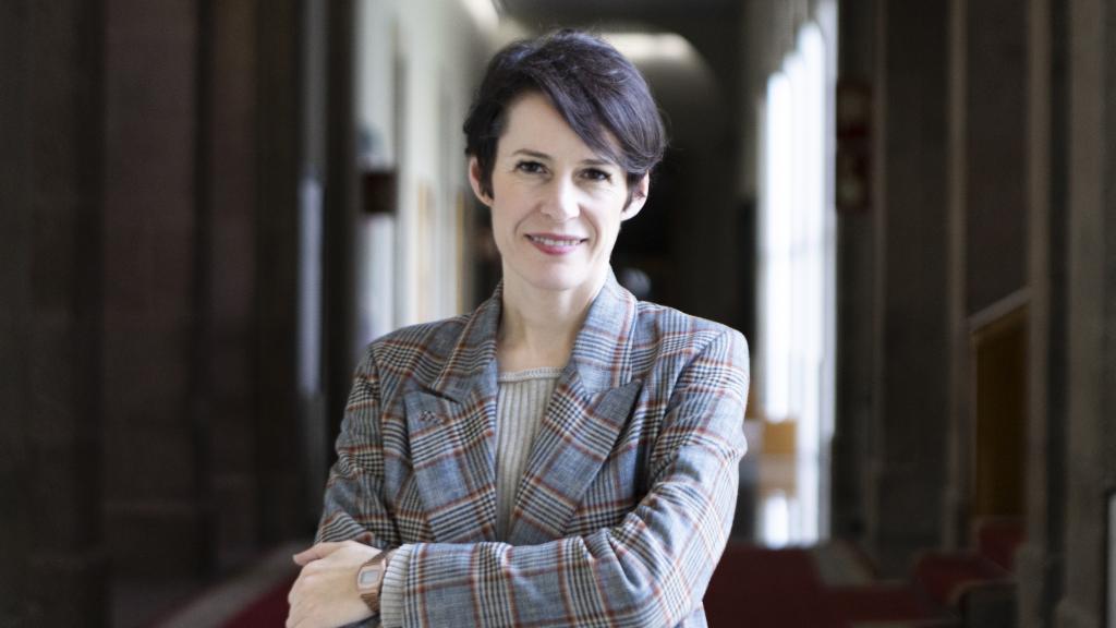 La portavoz nacional del BNG, Ana Pontón, en los pasillos del Parlamento de Galicia.