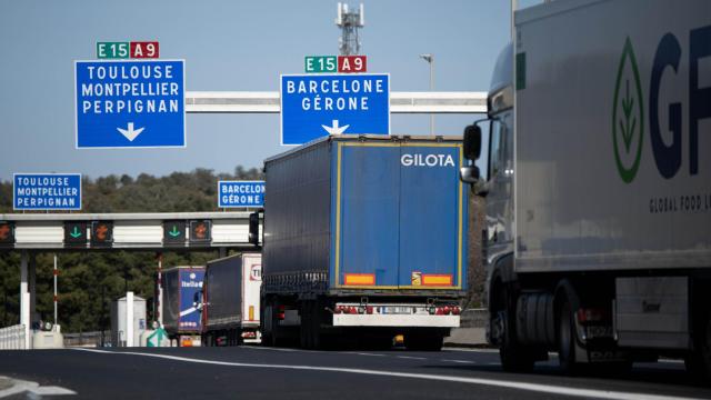 Camiones en la frontera entre España y Francia.