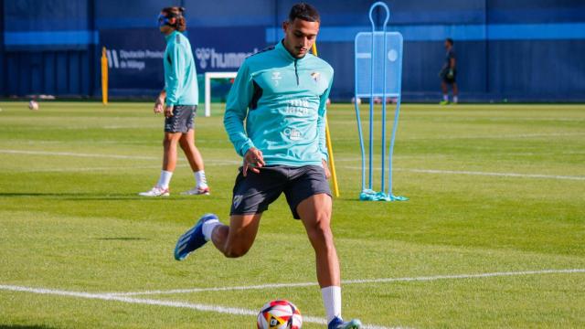 Bilal durante un entrenamiento con el Málaga CF