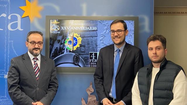 El concejal de Cultura, Ángel Fernández, presenta el concierto del 25 aniversario de La Expiración