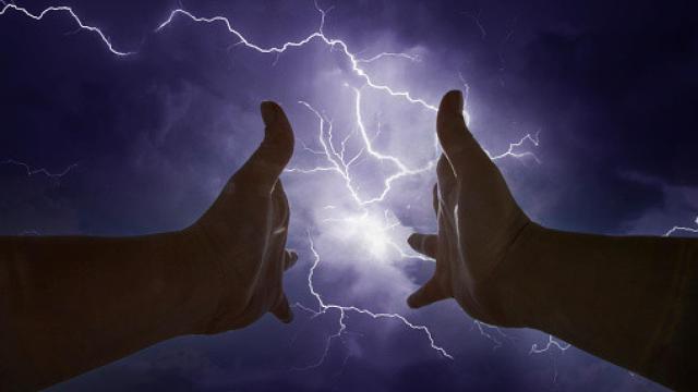 gettyimages-1363740150-170667a