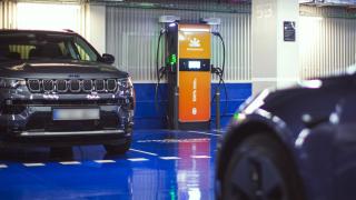 Estos puntos de recarga tienen una potencia de hasta 150 kW.