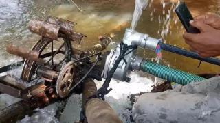 La bomba de agua para riego.