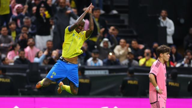 Anderson Talisca celebra su gol frente al Inter Miami al estilo de Cristiano Ronaldo.