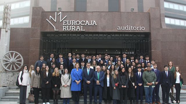 La bienvenida de Eurocaja rural a los alumnos de prácticas