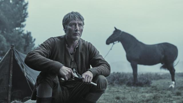 Mads Mikkelsen interpreta a Ludvig Kahlen en 'La tierra prometida (The Bastard)'