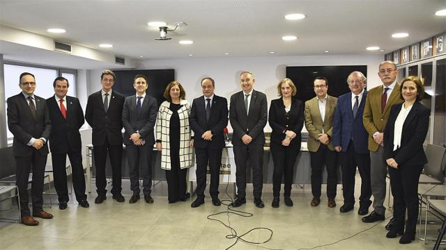 Foto de familia de parte de los miembros del patronato de TecnoVitae