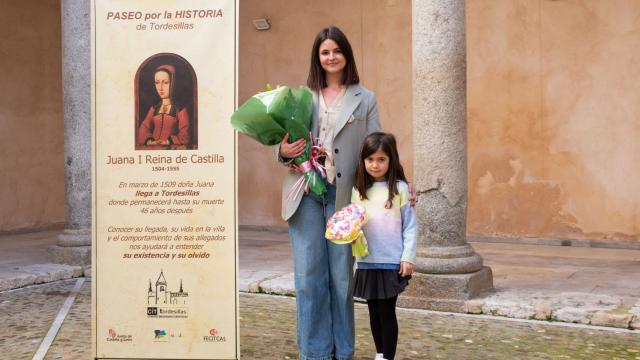 La joven Raquel Fernández, la próxima reina Juana I en Tordesillas.