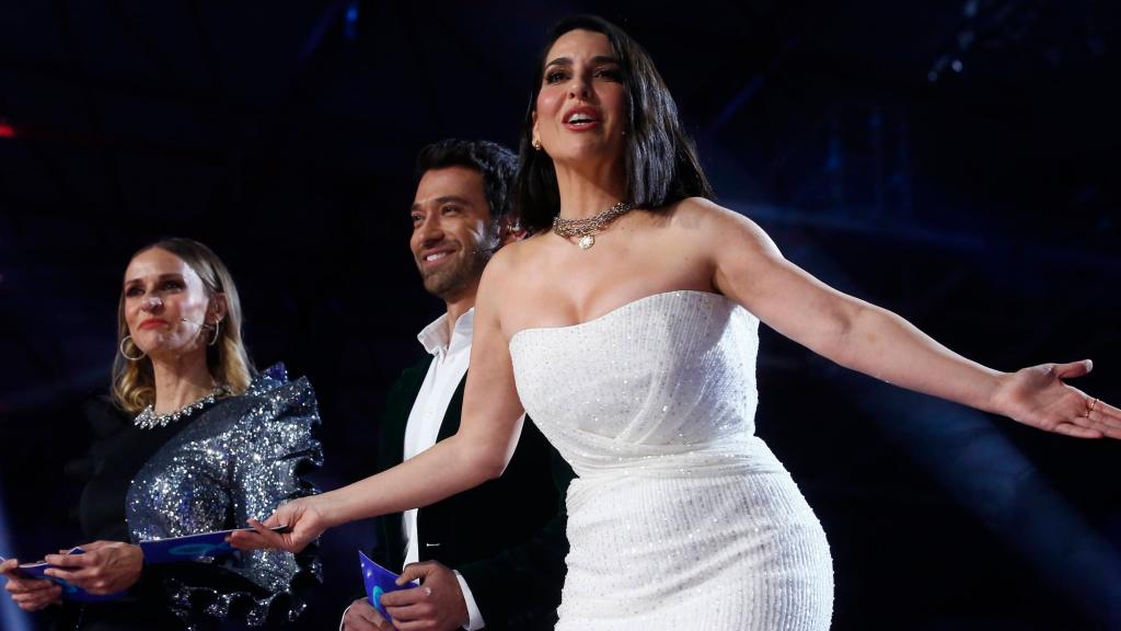 Los presentadores del Benidorm Fest: Ana Prada, Marc Calderó y Ruth Lorenzo.