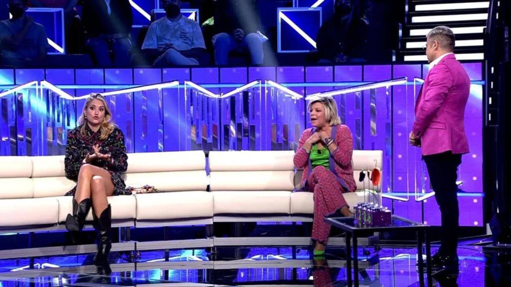 Alba Carrillo y Terelu Campos se engancharon en 'Secret Story'.