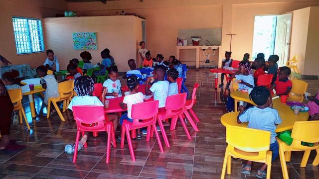 Los alumnos de la escuelita Palmeras en la Nieve.