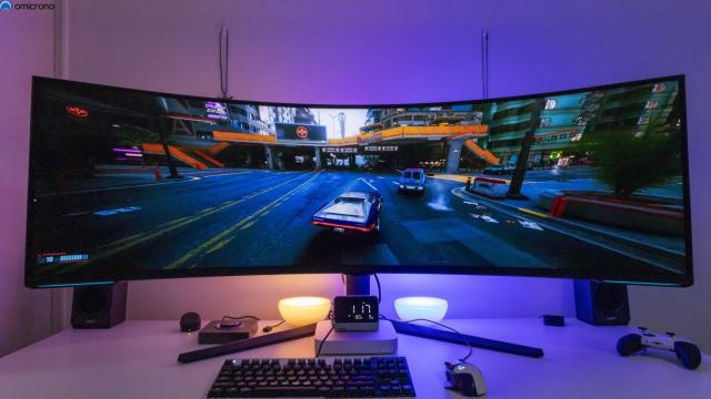 Samsung Odyssey Neo G9.