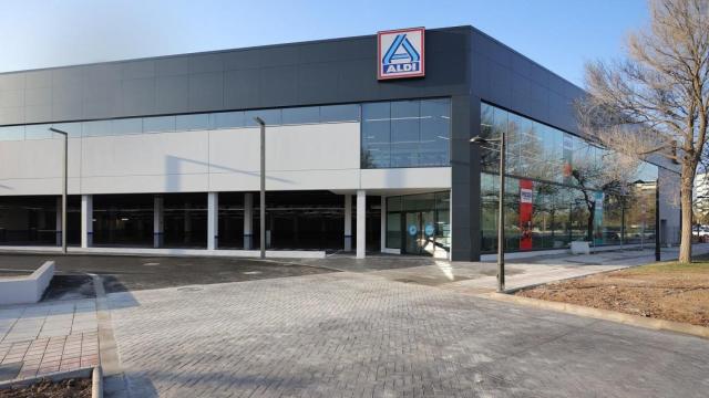 Fachada Aldi.