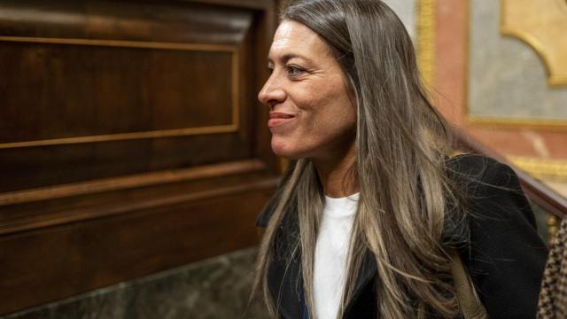 La portavoz de Junts en el Congreso, Míriam Nogueras, a su llegada a la sesión plenaria del Congreso de los Diputados, este martes.