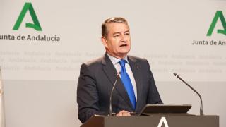 El consejero de la Presidencia, Antonio Sanz, en rueda de prensa tras el Consejo de Gobierno.